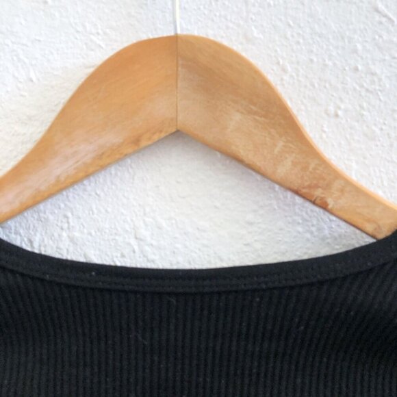 OUT FROM UNDER Ribbed Long Sleeve Crop Top Size Medium - Picture 5 of 7